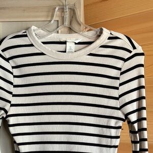 H&M | Ribbed Cotton Longsleeve Shirt, Fits M/L, Stretchy, in Great Condition